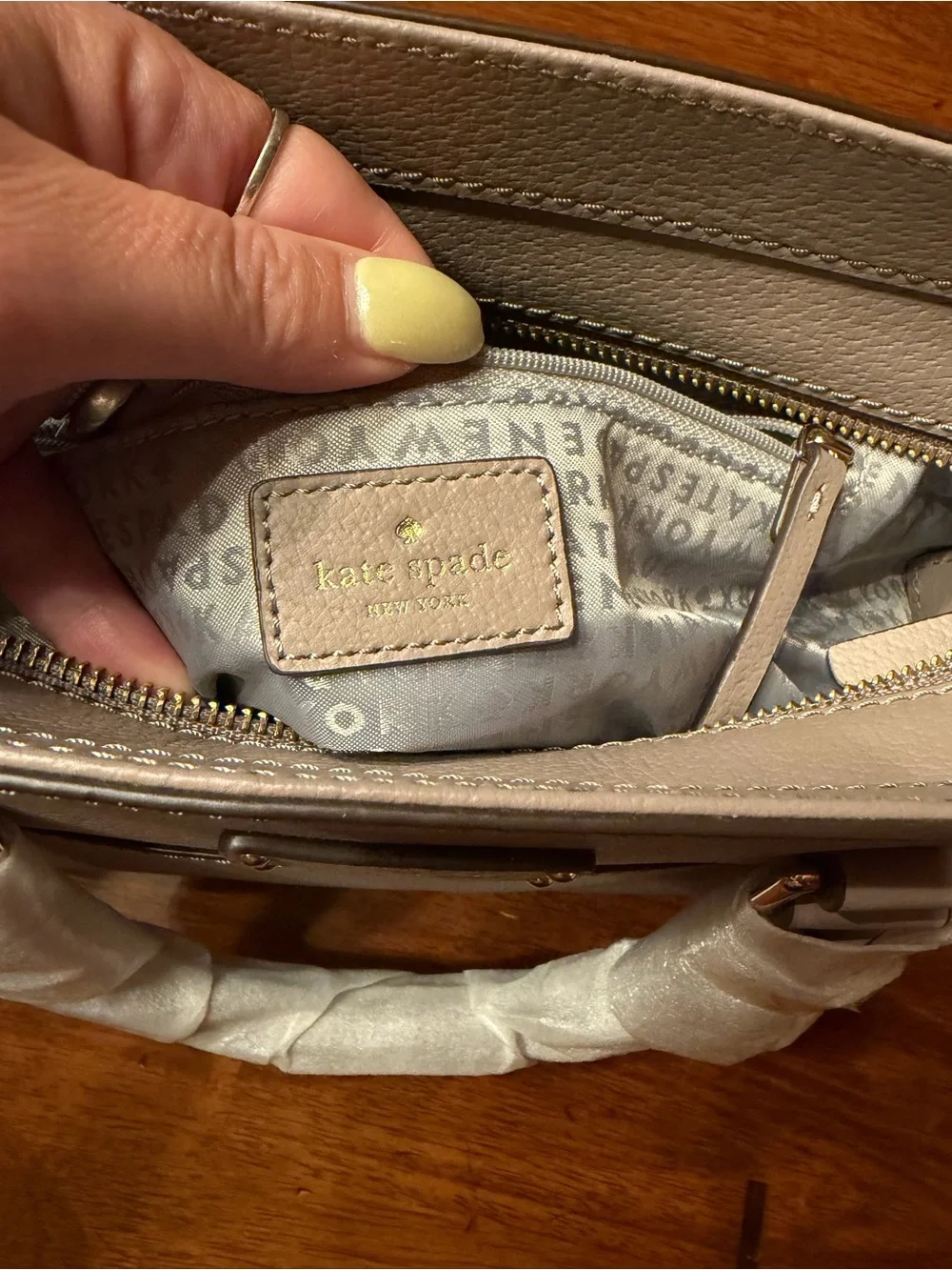 kate spade NWT Pebbled Leather Crossbody Tote Satchel in Light Beige $398 Retail